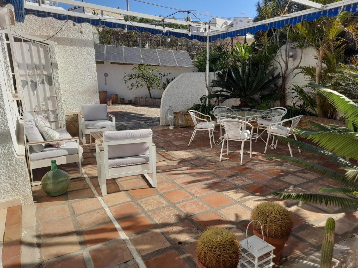 Habitaciones En Casa Miguel Caleta De Velez Eksteriør bilde