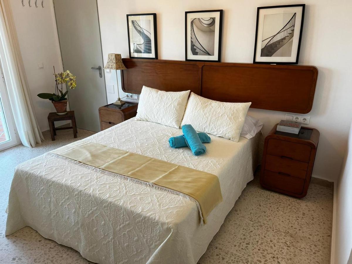 Habitaciones En Casa Miguel Caleta De Velez Eksteriør bilde